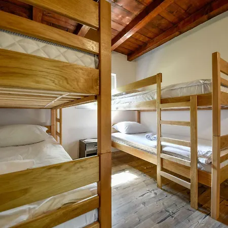 Velebita Vikendica Gracac (Zadar)